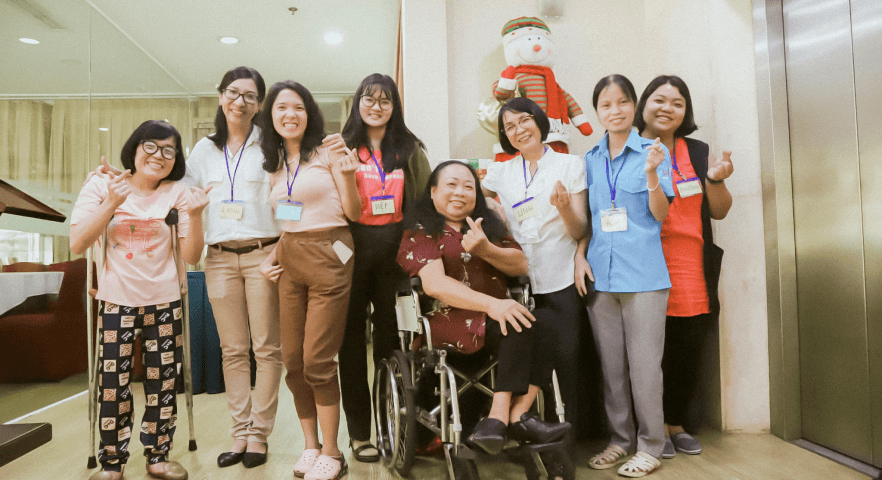 Nhung & friends